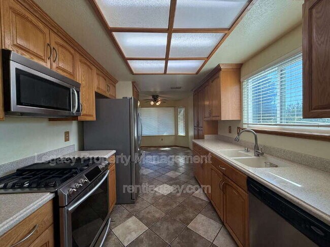 Building Photo - 4901 Adorn Ct