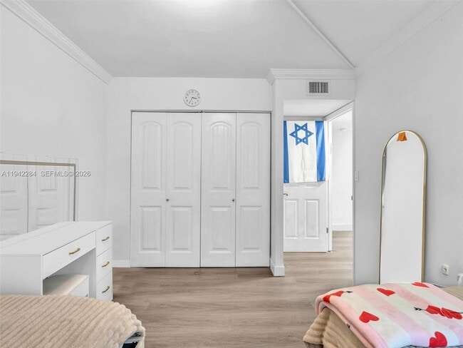 Building Photo - 20381 NE 30th Ave