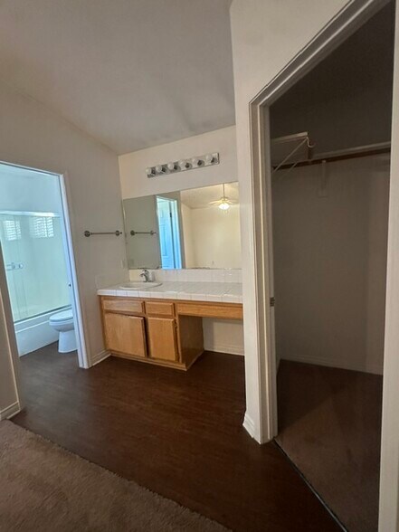 Building Photo - 4204 Serene Oak Dr