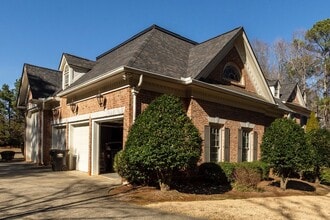 Building Photo - 2801 Spreading Oaks Dr NW