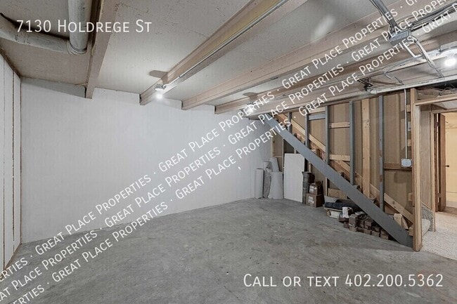 Building Photo - 7130 Holdrege St