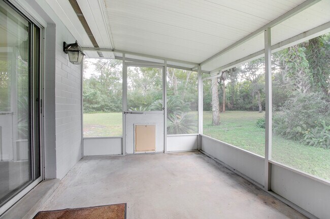 Building Photo - 3174 Grand Ave