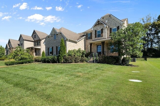 Building Photo - 4155 Old Light Cir