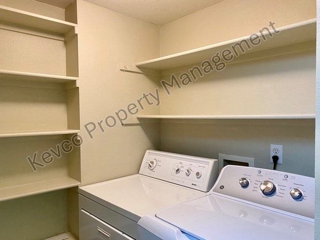Building Photo - 4545 Wheaton Dr