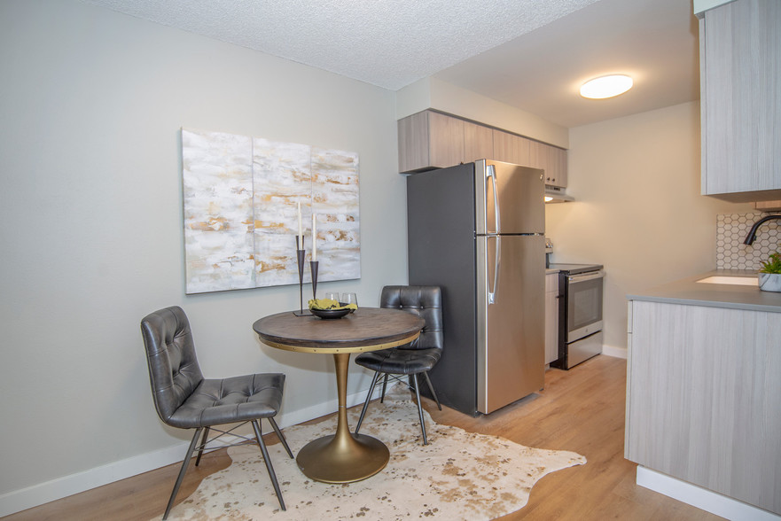 Primary Photo - South Hill Heights Apartments