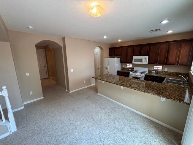 Building Photo - Elegant 3Bed/3Bath Home with Loft in the P...