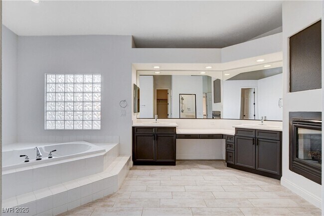 Building Photo - 5148 Villa Vecchio Ct