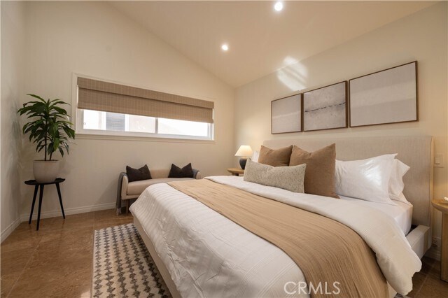 Building Photo - 3012 W Oceanfront