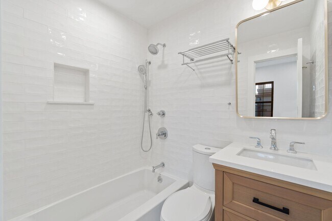Building Photo - 82 Colgate St