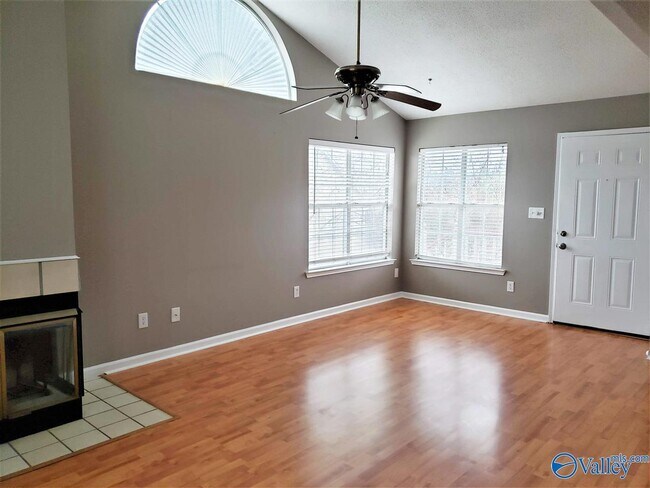 Building Photo - 181 Waters Edge Ln