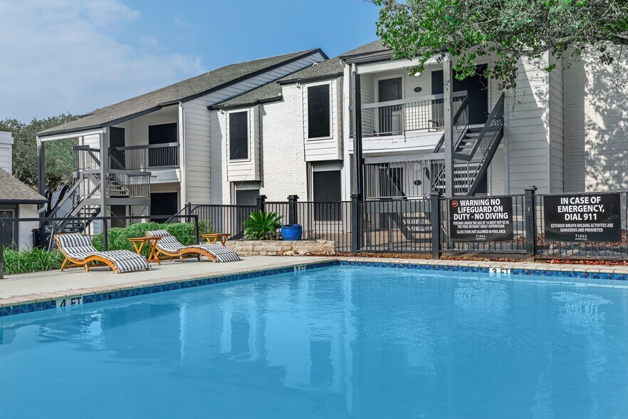 Tides on North Plaza 9200 North Plz Austin TX 78753 Apartment Finder
