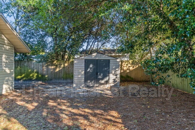 Building Photo - 708 Marcia Cir