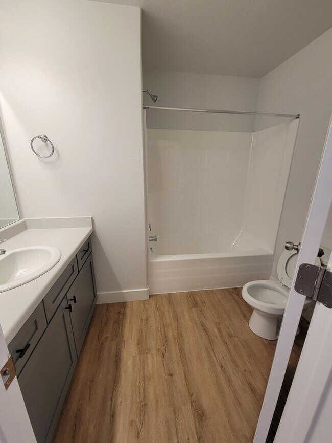 Building Photo - 1455 N 3860 W