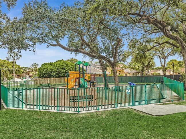 Building Photo - 7457 SW 112th Pl