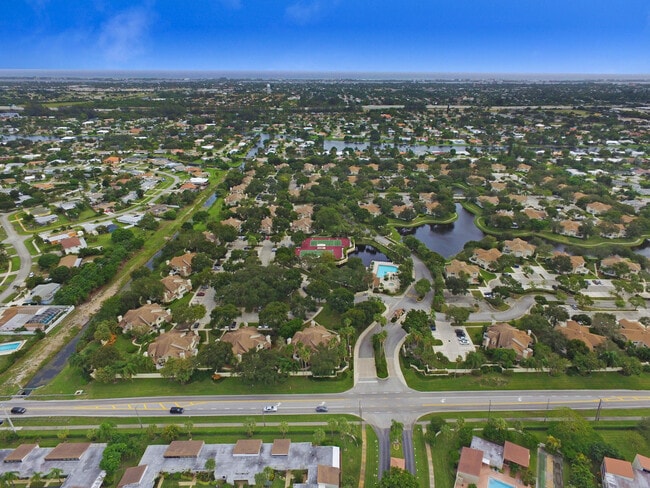 Building Photo - 8140 Bridgewater Ct