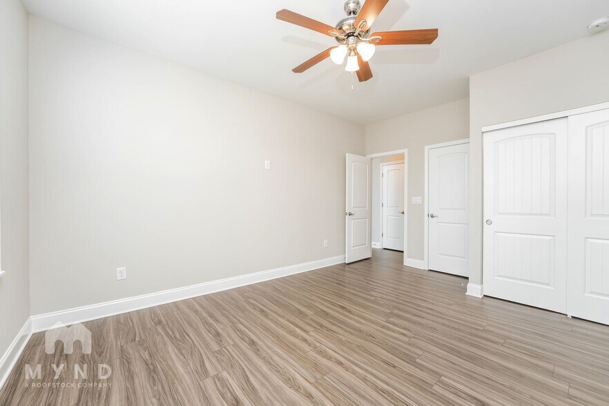 Building Photo - 584 Michigan Cir