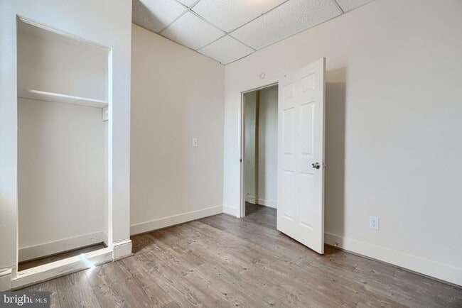 Building Photo - 2300 N Fulton Ave