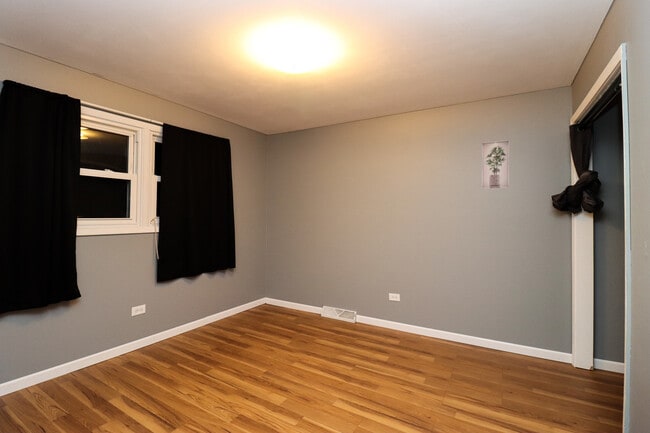 Building Photo - 500 Westwood Ave