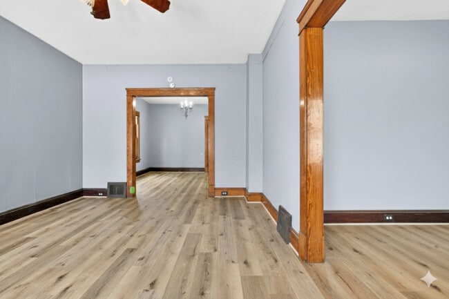 Building Photo - 2977 E 66th St