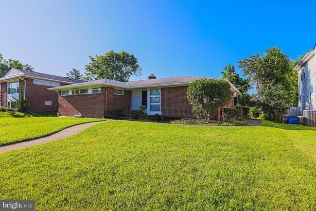 Primary Photo - 3219 Northbrook Rd