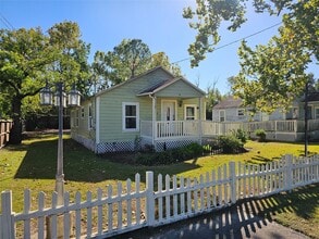 Building Photo - 5118 Pine Ave