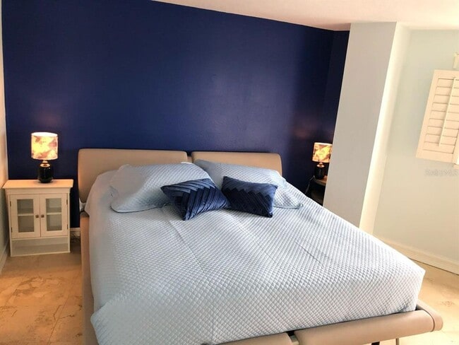 Building Photo - 610 Island Way