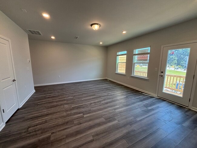 Building Photo - 7230 Morris Acres Rd