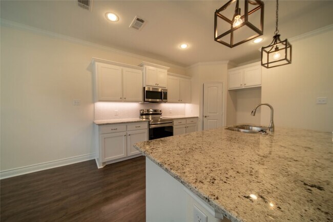 Building Photo - 8507 Christie Ln