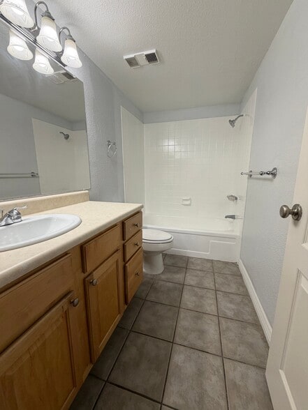 Building Photo - 3434 W Danbury Dr