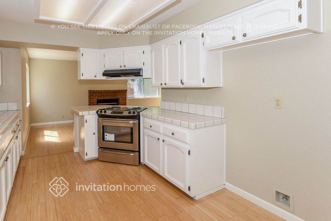 Building Photo - 8205 Silverside Dr