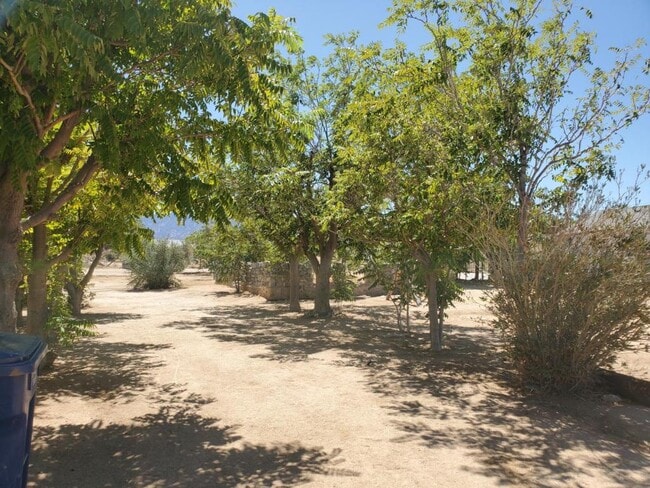 Building Photo - 13237 E Ave W