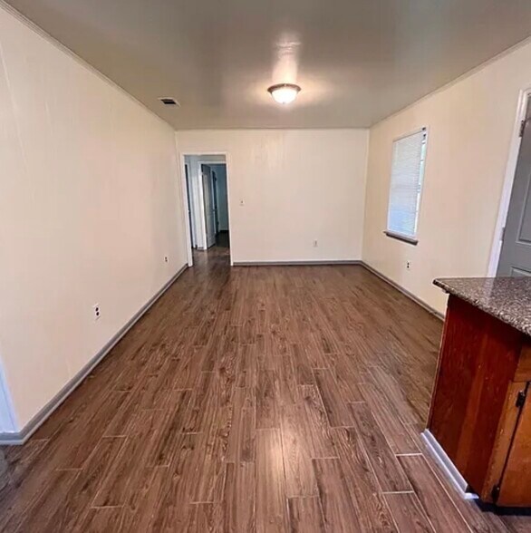 Building Photo - 88 Means Ave