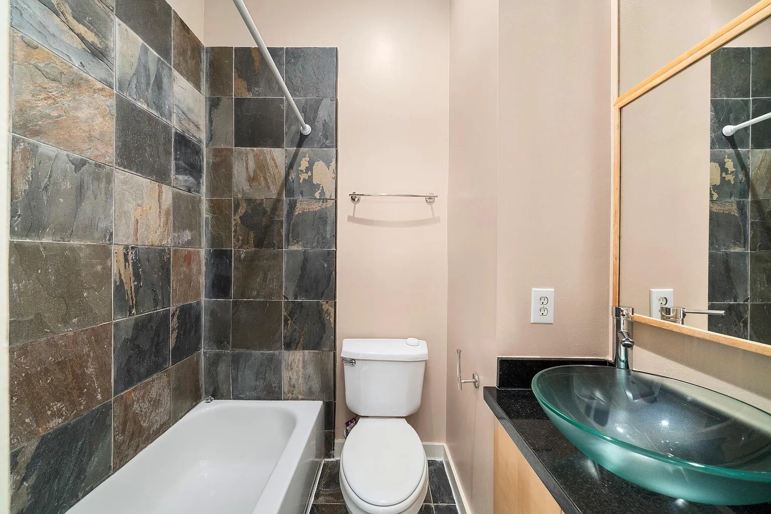 Building Photo - 5710 Winsome Ln