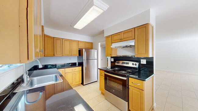 Building Photo - 37-1 Clay Ct-37