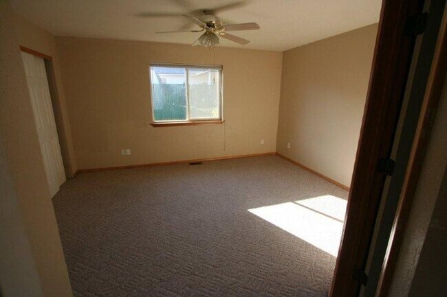 Building Photo - Adorable two bedroom home located in Post ...