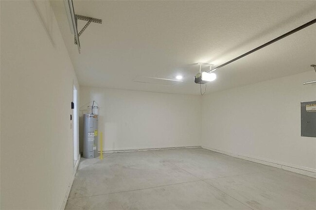 Building Photo - 8533 SW 43rd Ter