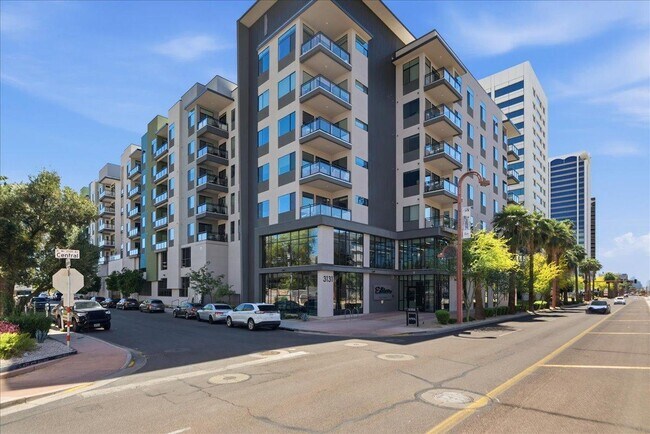 Building Photo - 3131 N Central Ave