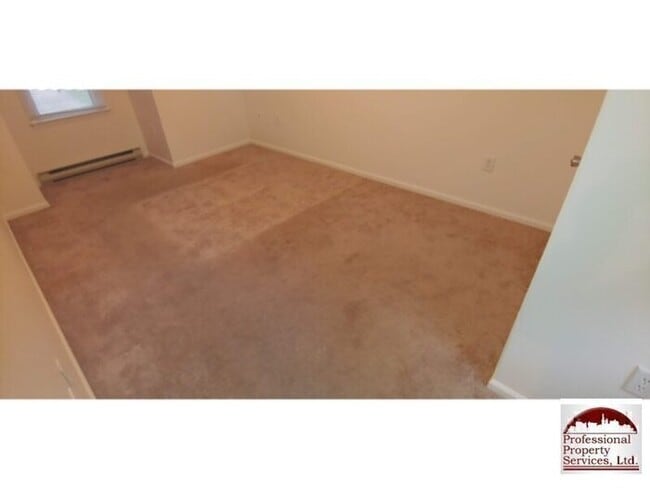 Building Photo - Country Living Near Commuter Routes