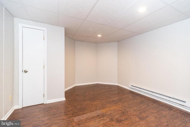 Building Photo - 5128 Barness Ct