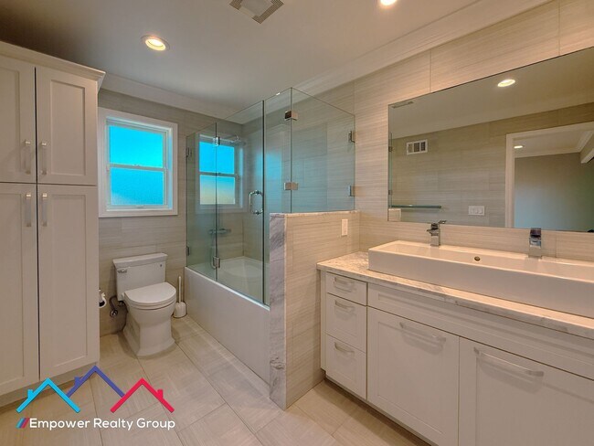 Building Photo - 3 bed 2 bath Single Family Home is Desired Millbrae Neighborhood