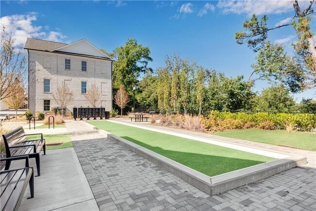 Building Photo - 501 Burton Dr
