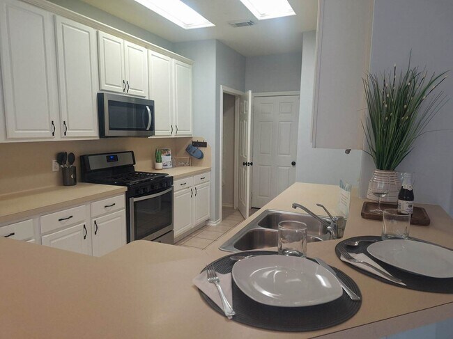 Building Photo - 27 Summer Haze Cir