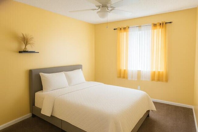 Building Photo - 7228 Chesapeake Cir