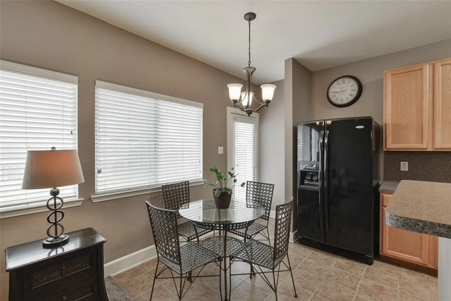 Building Photo - 407 Laurel Pine Dr