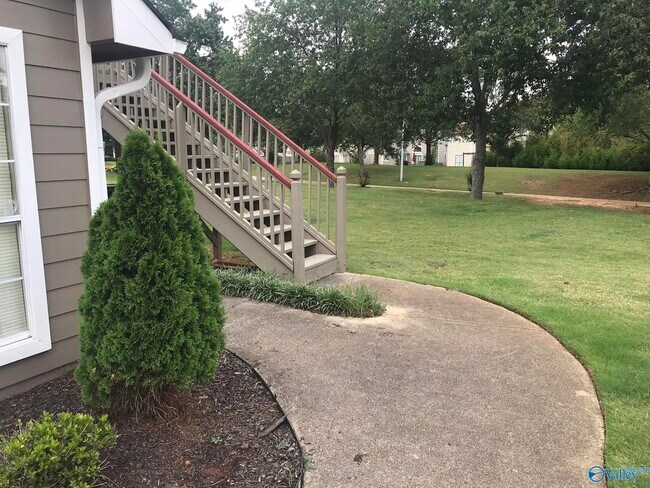 Building Photo - 108 Waters Edge Ln
