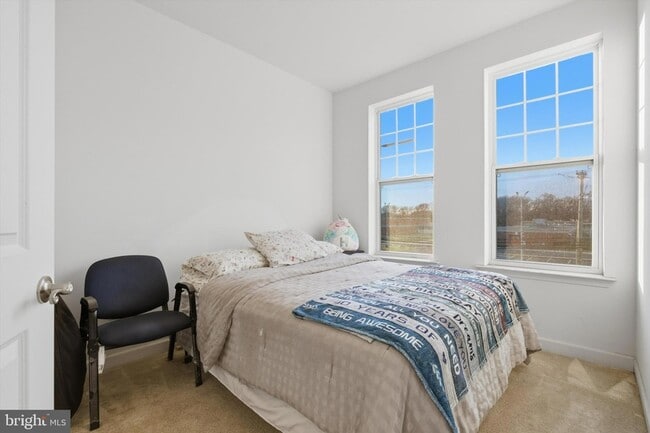 Building Photo - 7206 Wood Mdw Wy