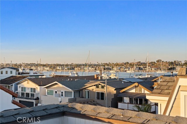 Building Photo - 1215 E Balboa Blvd