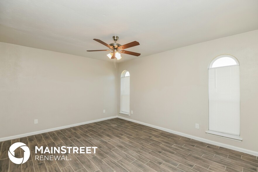 Building Photo - 2606 Shenandoah Dr
