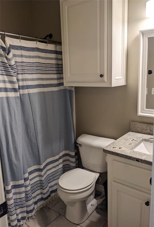 Building Photo - 3400 Lyric St