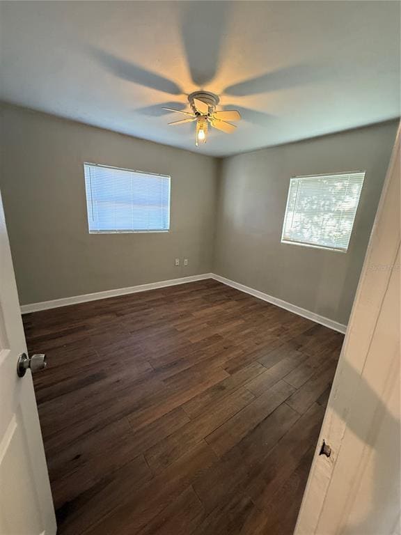 Building Photo - 1418 Queensway Rd